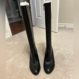 Stuart Weitzman black knee high leather boots sz10M